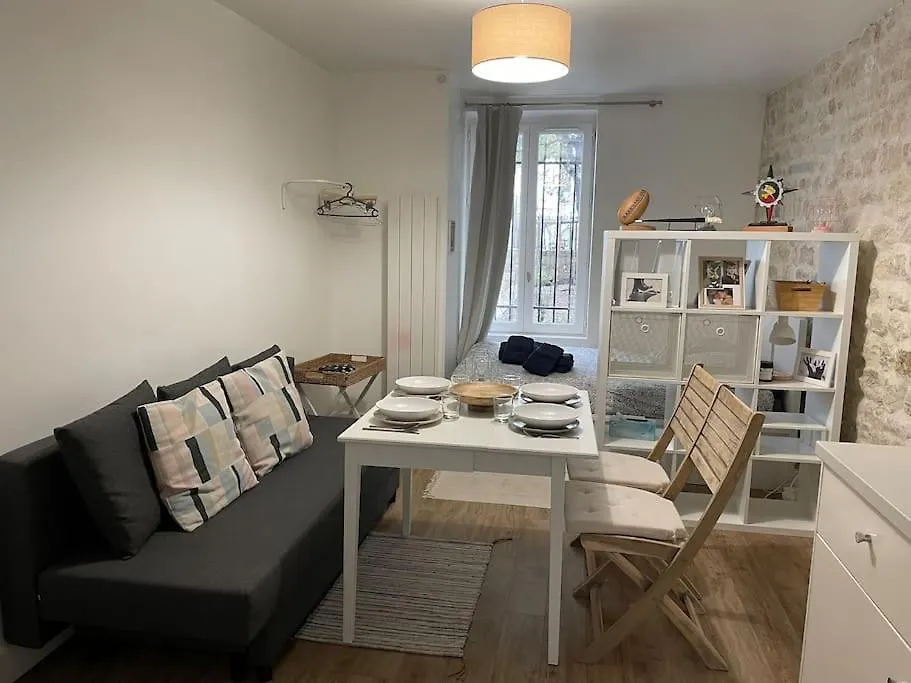 Studio Agreable Et Bien Situe - Close Eiffel Tower Parijs Appartement