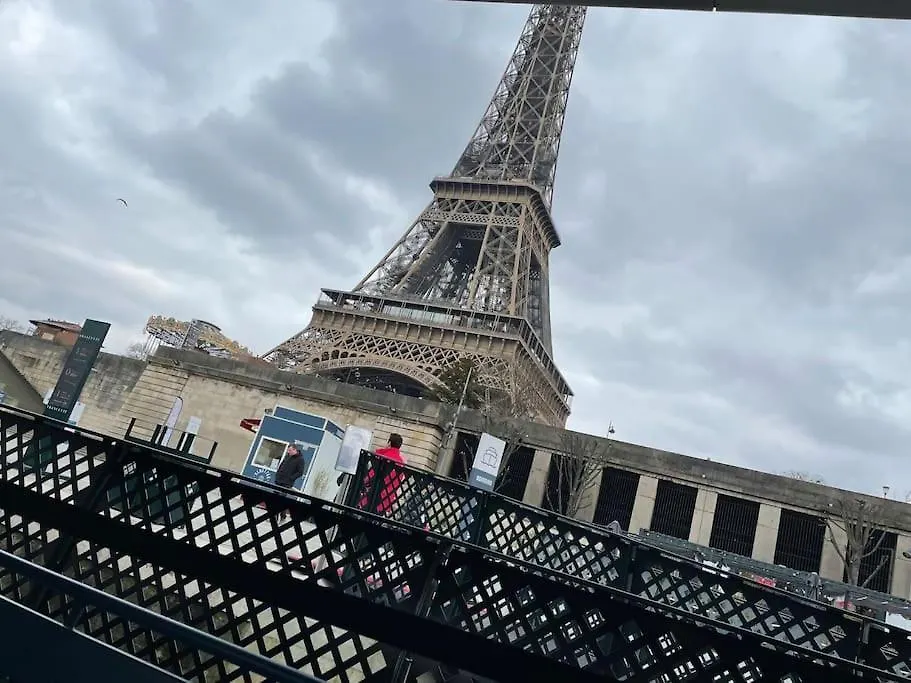Appartement Studio Agreable Et Bien Situe - Close Eiffel Tower Paris